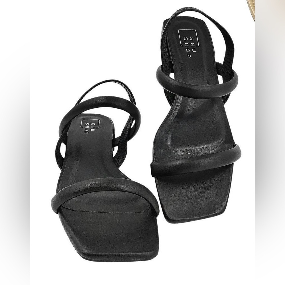 NWOT Shushop Black Calista Sandal